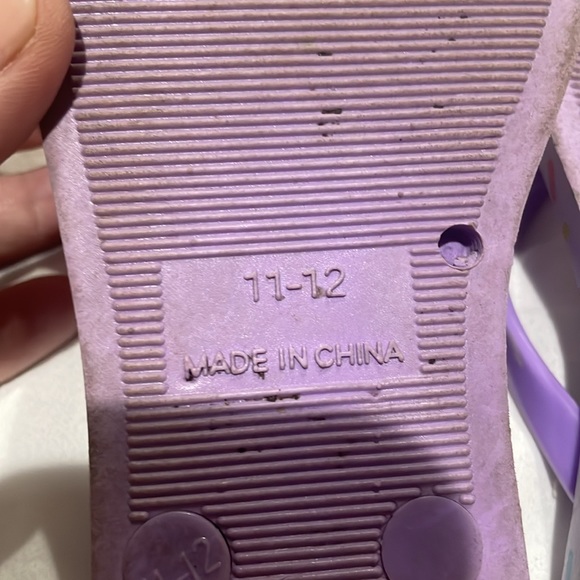 Girls flip flop duo 10-11 and 11-12 to carry u all the way through summer guc - Picture 3 of 8